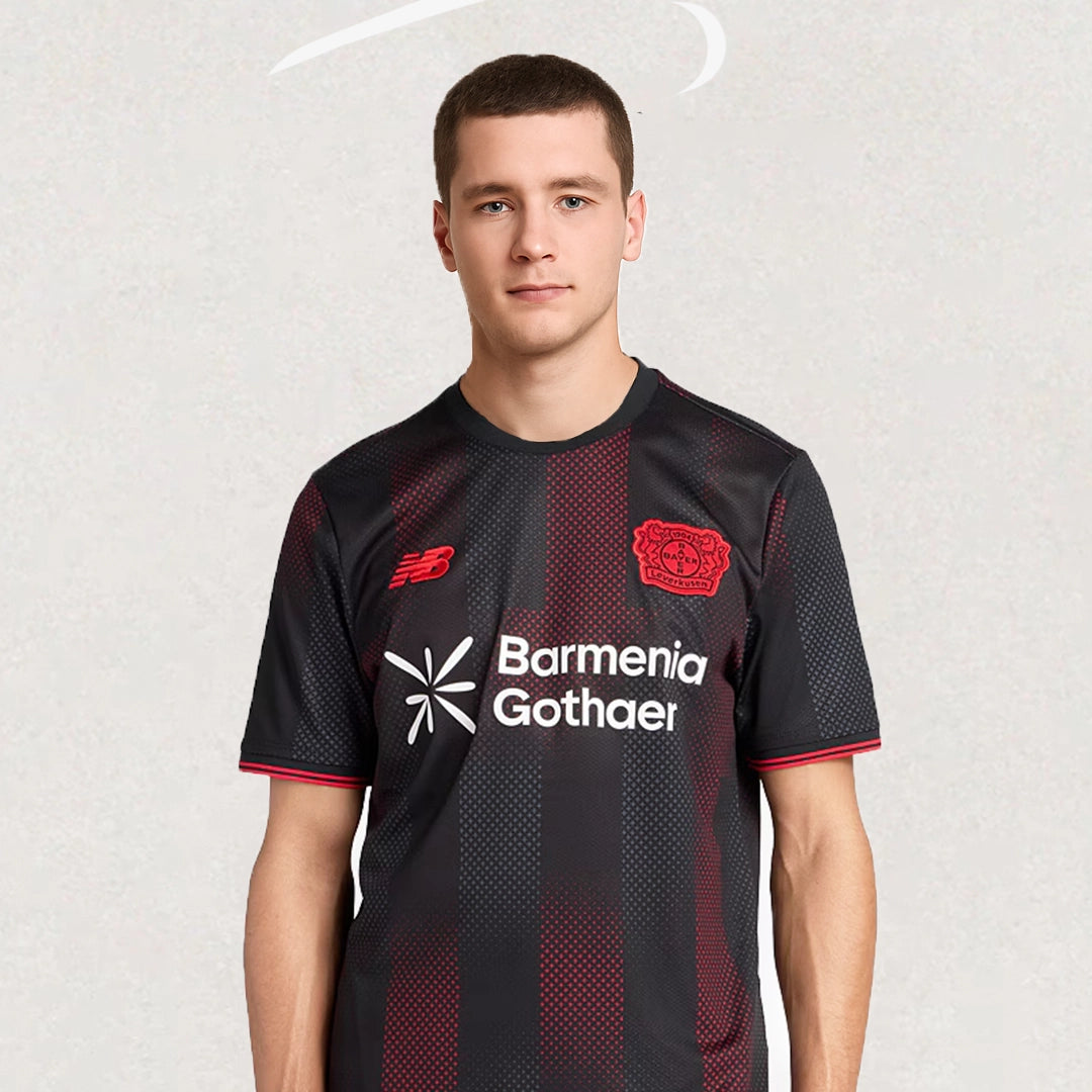 Maillot domicile Bayer 04 Leverkusen 2025/26 pour adulte, environ 68–82 × 48–66 cm