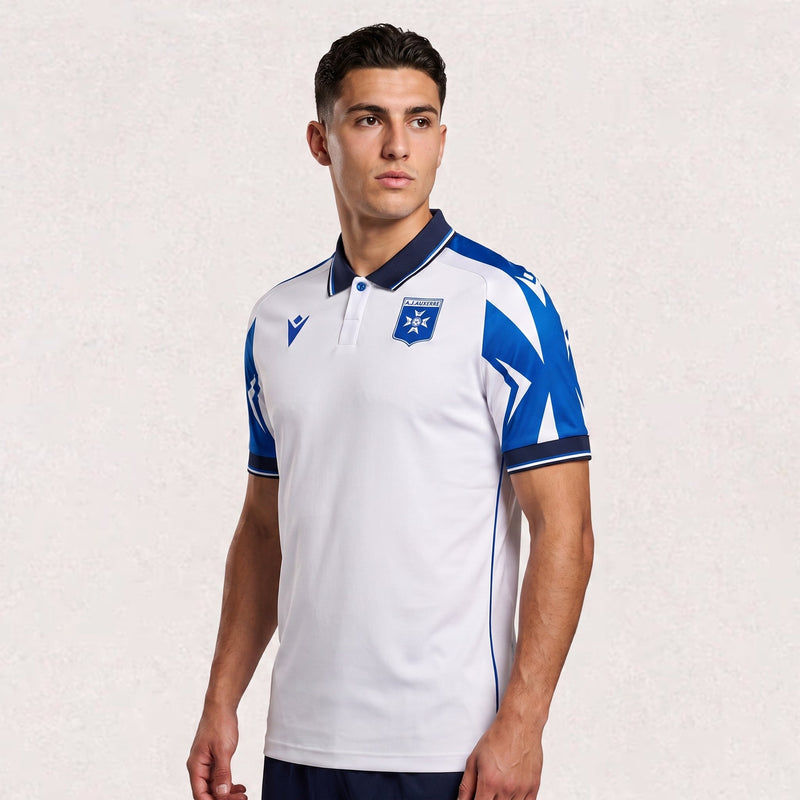 Maillot AJ Auxerre domicile 2026/27, versions joueur et supporter, env. 68–80 × 48–64 cm