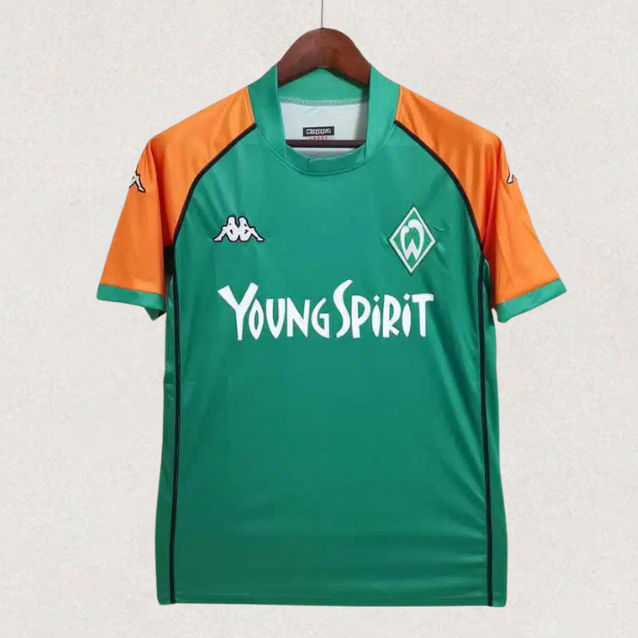 Maillot Werder Bremen rétro, environ 66–82 × 48–66 cm (longueur × largeur à plat, selon la taille)