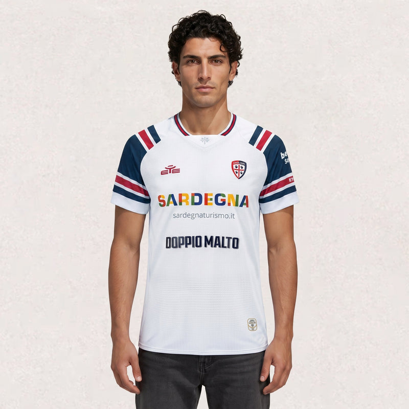 Maillot Cagliari extérieur 2026/27, version supporter, env. 68–80 × 48–64 cm