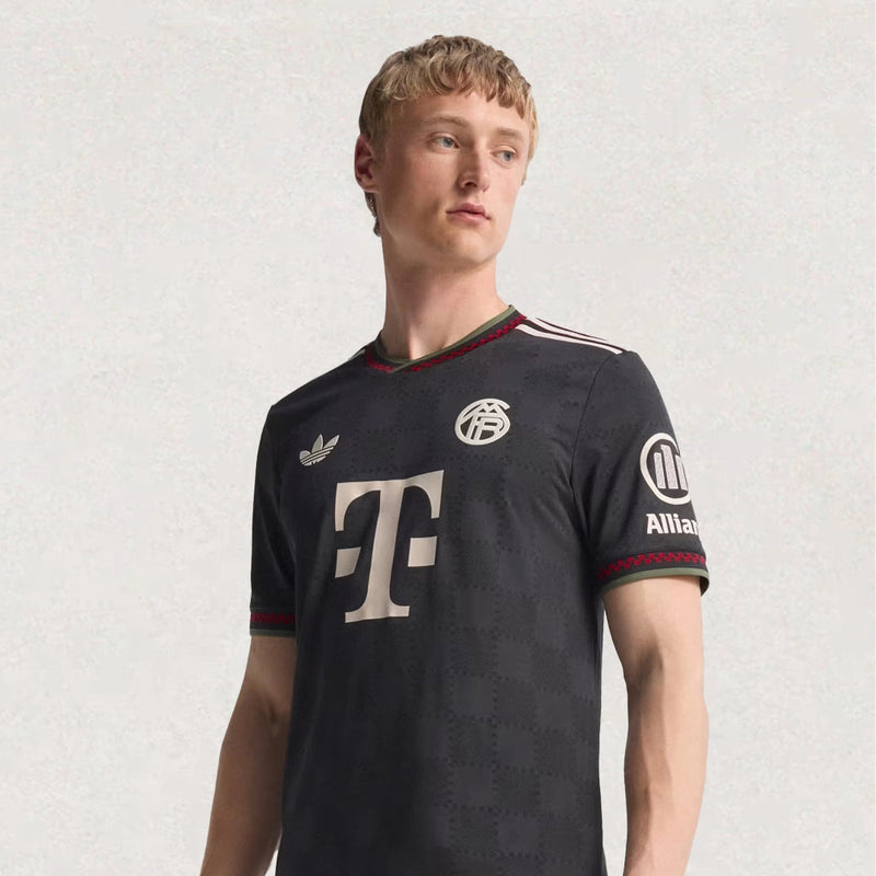 Maillot adidas FC Bayern München troisième tenue 2025/26 adulte, environ 68–82 cm de longueur